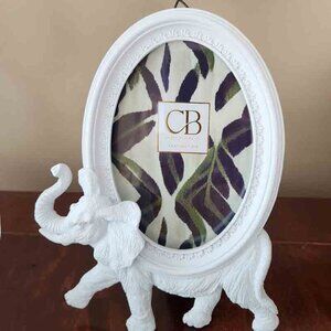 Chase and Bailey 3-D Elephant Photo Frame White Holds 4 X 6 Photo